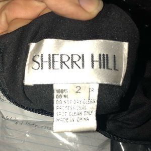 USED Size 2 Sherri Hill gown